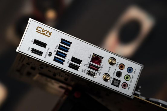顯卡易拆！七彩虹CVN X870 ARK電競主板即將開售！(圖4)