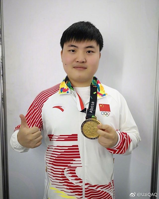 Uzi回應(yīng)入選英雄聯(lián)盟名人堂透露停播后計劃(圖4)