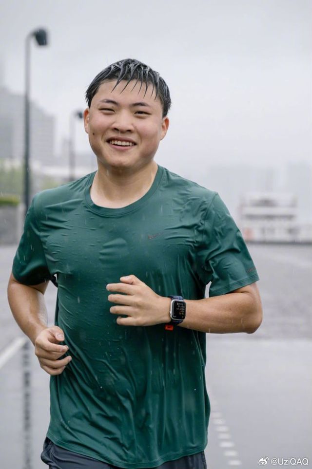 Uzi回應(yīng)入選英雄聯(lián)盟名人堂透露停播后計劃(圖5)