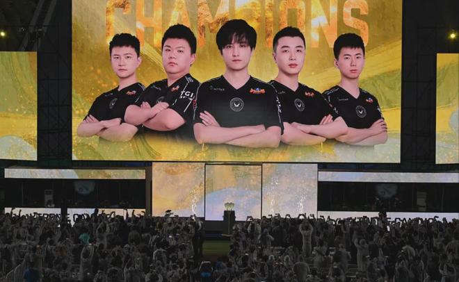 從追夢到奪冠 今夏中國DOTA2走出的每一步都有淘寶百億補(bǔ)貼的加補(bǔ)(圖3)